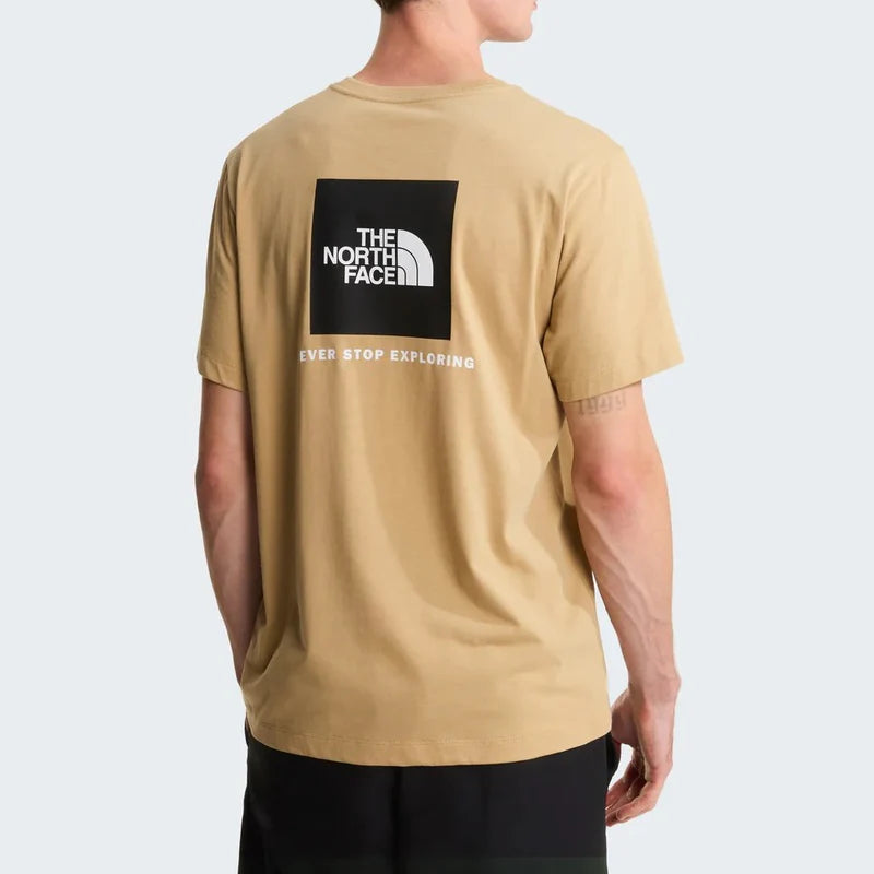 THE NORTH FACE M EVOLUTION BOX NSE REGULAR SHORT SLEEVE KHAKI STONE NF0A8B6KLK51
