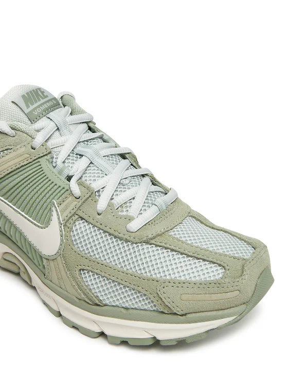 NIKE Zoom Vomero 5 HF1553-300