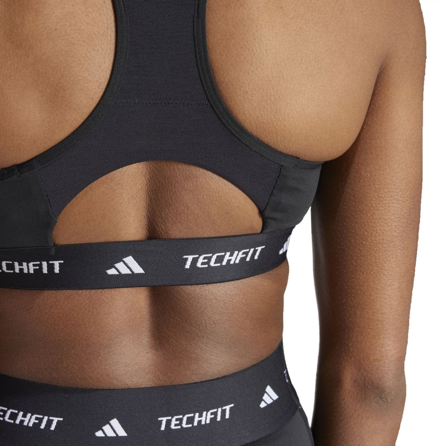 ADIDAS Reggiseno sportivo TECHFIT JG1409