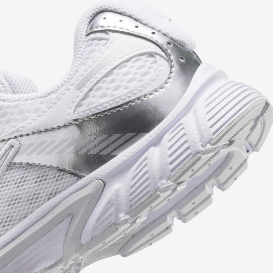 NIKE V5 RNR (GS) WHITE/METALLIC SILVER-PURE PLATINUM HQ6411-103