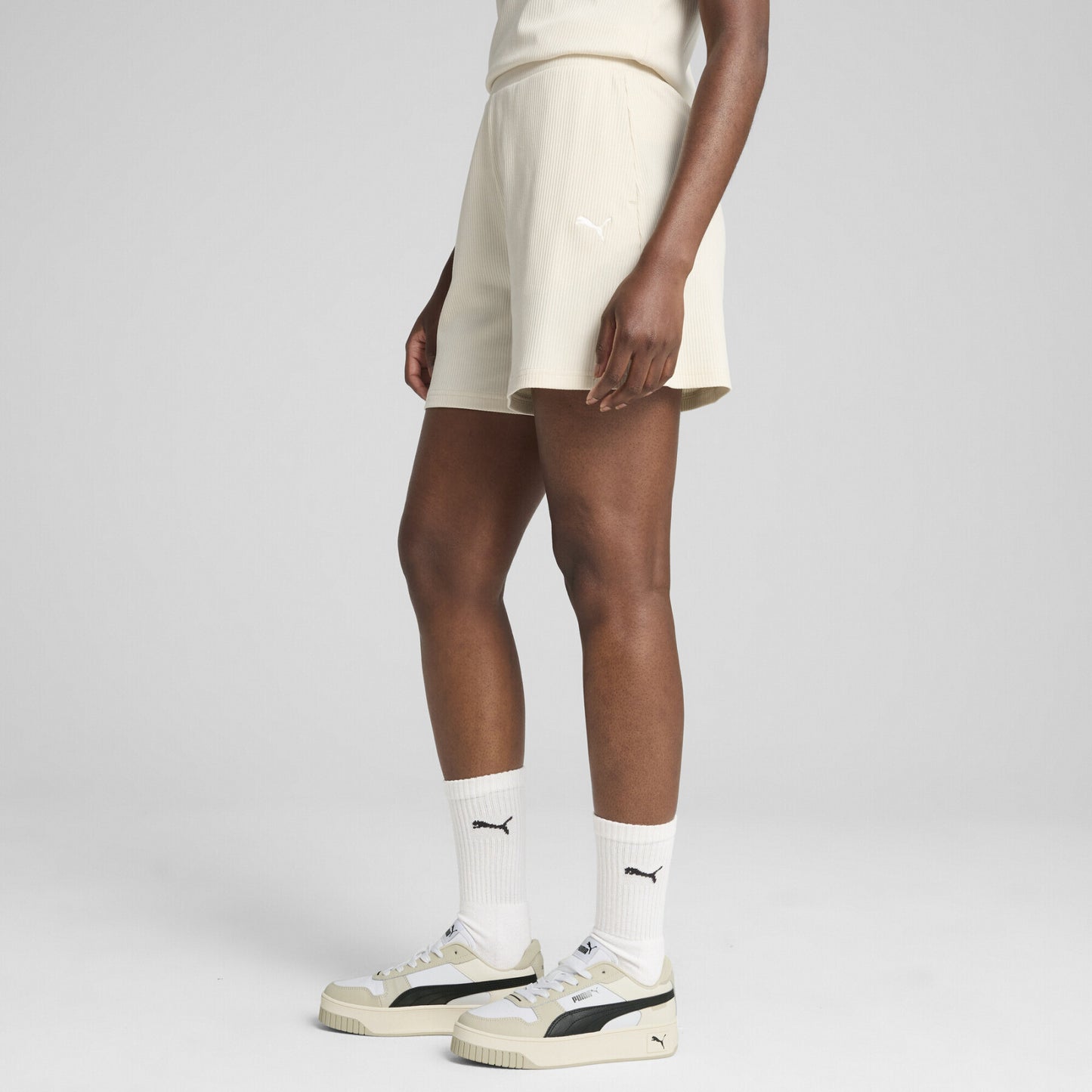 PUMA ESS ELEVATED HIGH-RISE RIB SHORTS 5" WHITE 685026-87