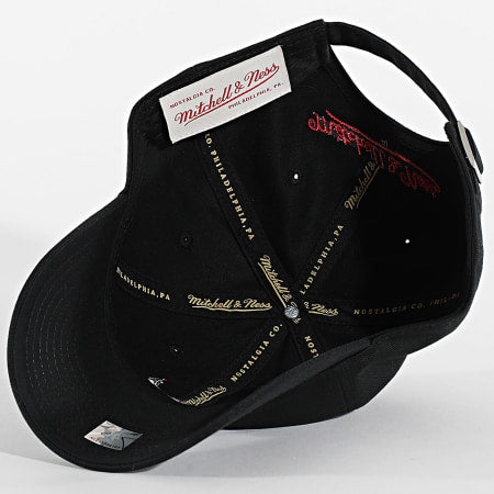 Mitchell & Ness NBA INSIGNIA STRAPBACK CHICAGO BULLS HD16621-CBUBLCK