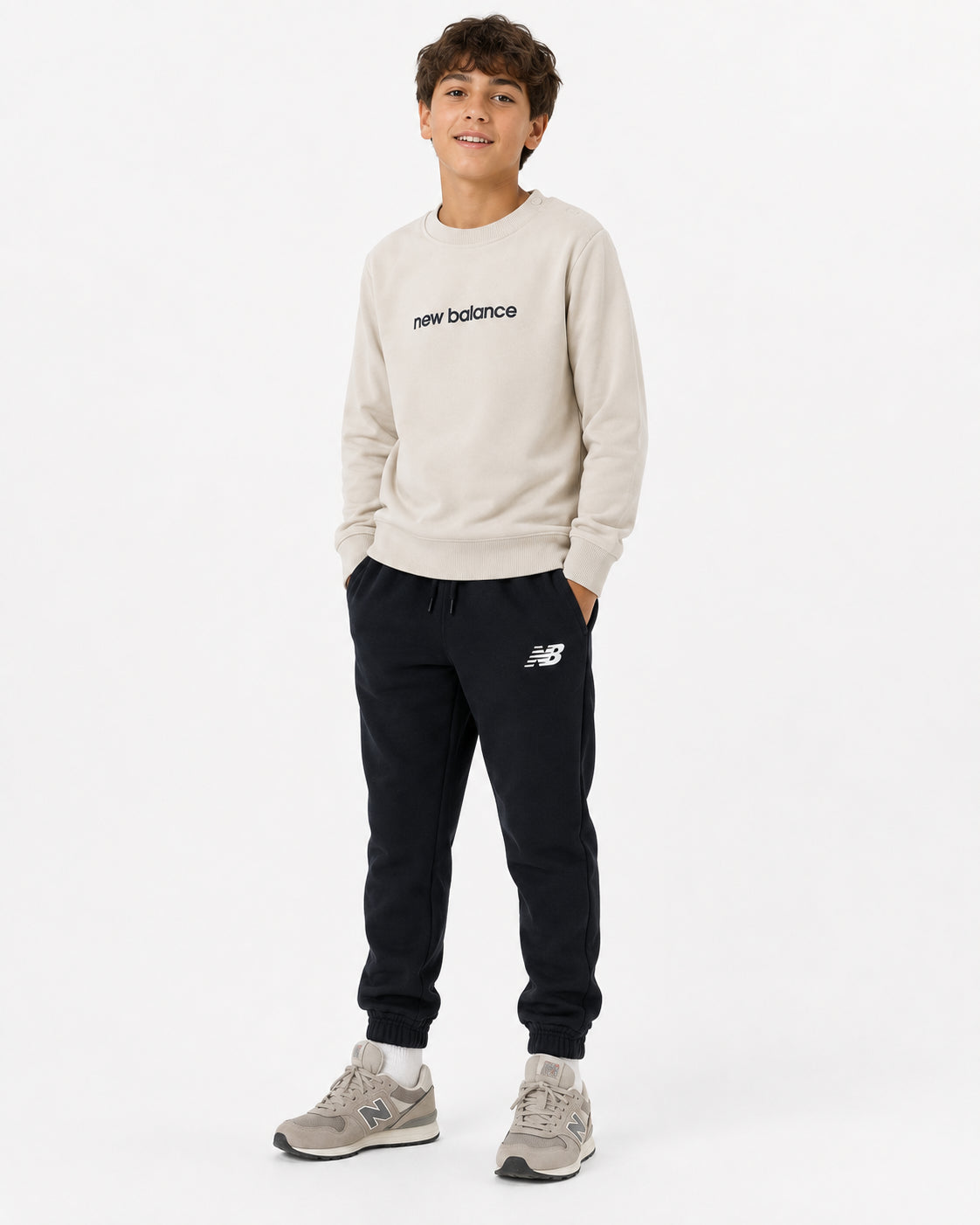 New Balance Linear NB Crew & FT Small Logo Jogger Set LAKG0495-LIN | Completo Bambino/a | Linen