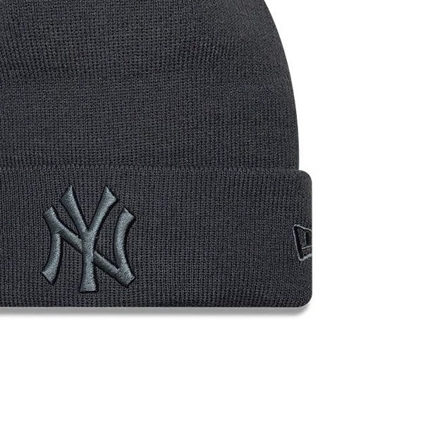 New Era New York Yankees League Essential Beanie Berretto Invernale Unisex in Acrilico Grigio Grey Taglia Unica 60915760
