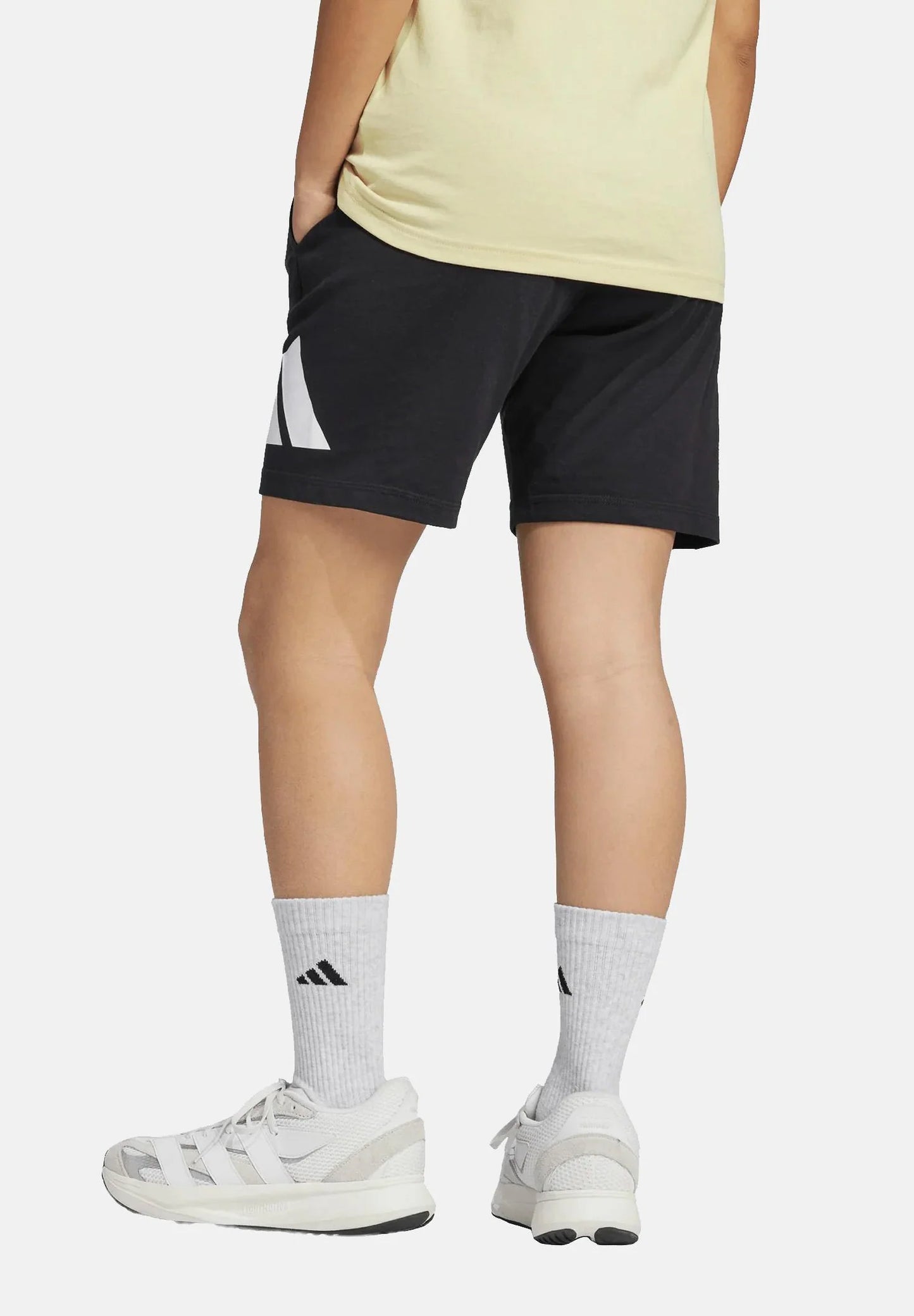 ADIDAS ADI J BL KN SH 210 BLACK/WHITE JE1391