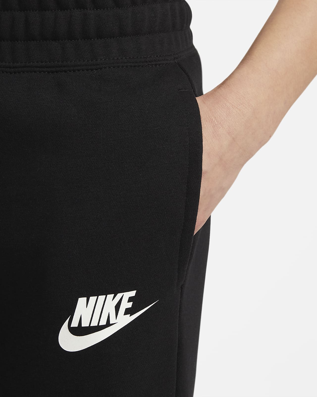 Nike Sportswear Club BLACK/WHITE DC7211-010