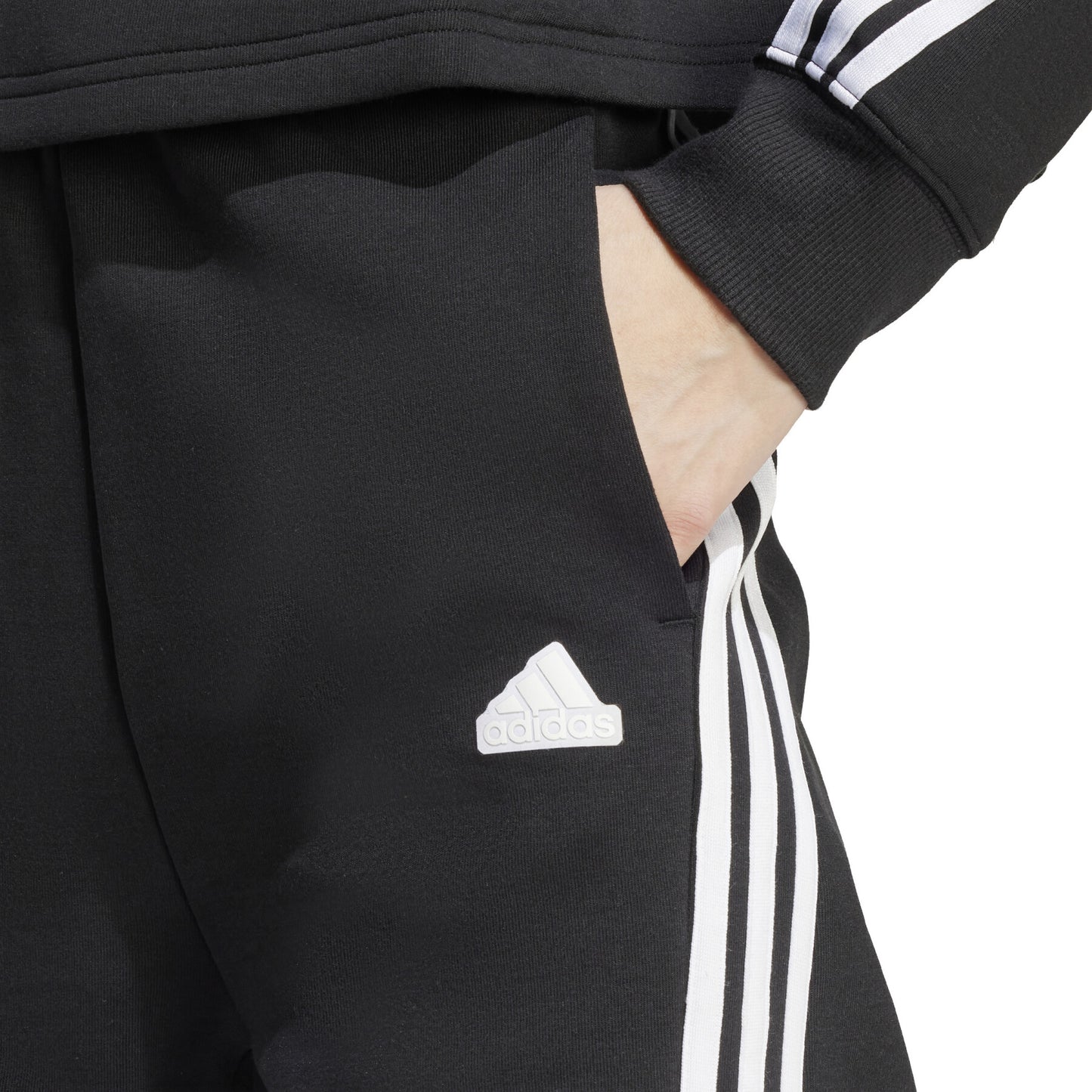 ADIDAS W FI 3S SHORT BLACK IP1543