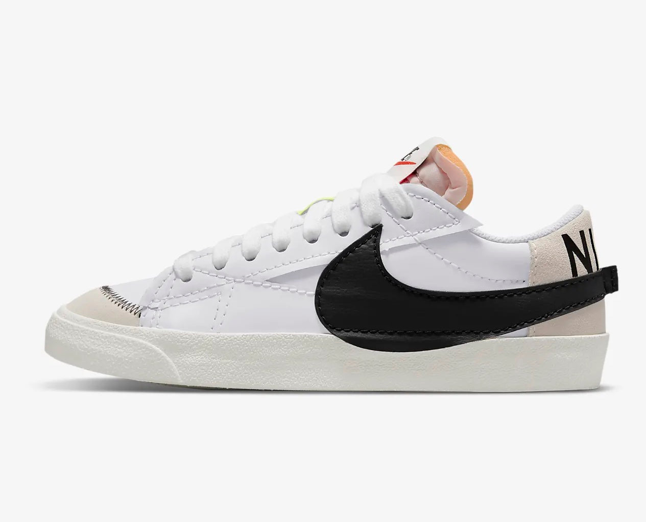 Nike Blazer Low '77 Jumbo WHITE/BLACK-WHITE-SAIL DN2158-101