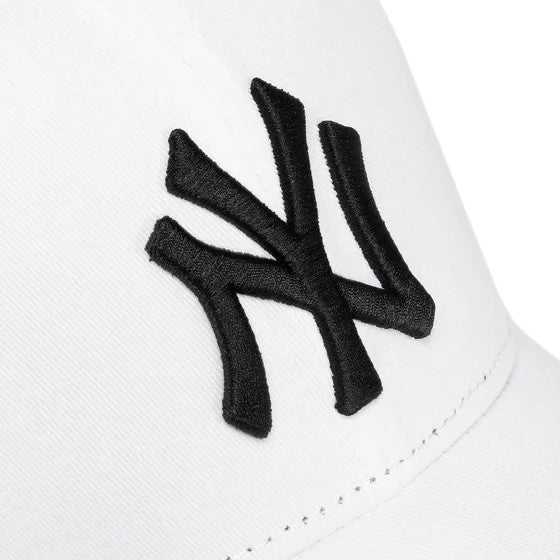 NEW ERA 940 League Basic NY Yankees Bianco 10745455