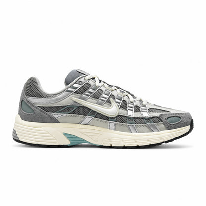 Nike P-6000 SPNT FN7509-029 – Argento