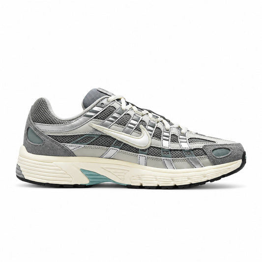 Nike P-6000 SPNT FN7509-029 – Argento