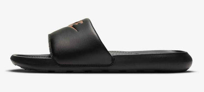 NIKE VICTORI ONE BLACK/MTLC RED BRONZE-BLACK CN9677-001