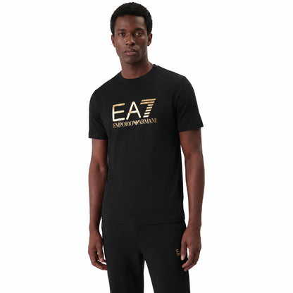EA7 Maglietta nera a maniche corte con girocollo, dal design semplice e versatile, ideale per un abbigliamento quotidiano comodo e pratico. 7M001412-MC004