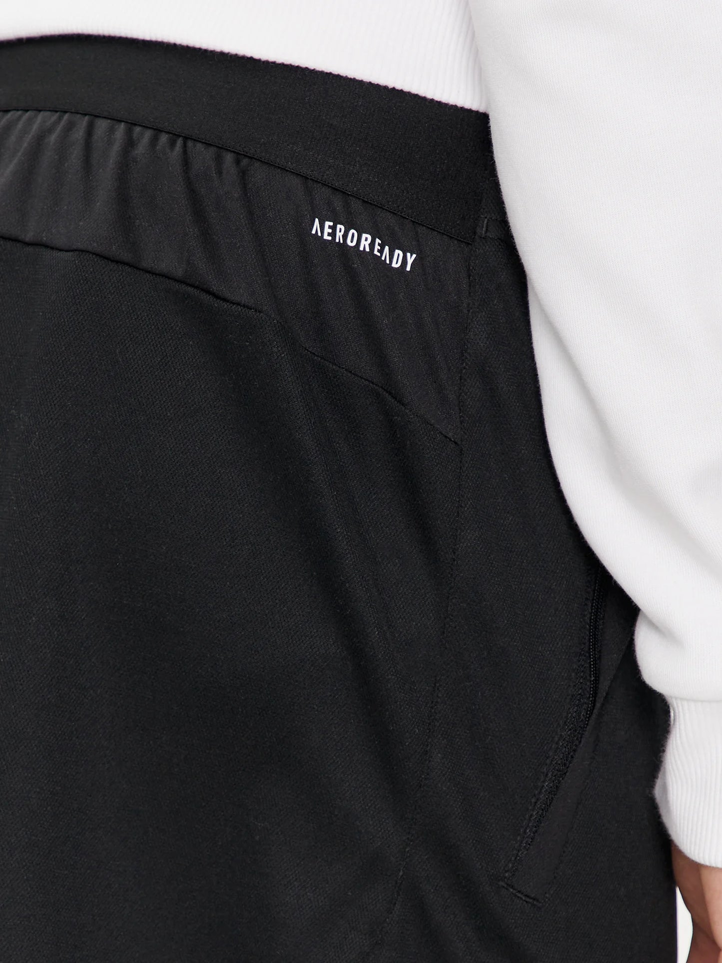 ADIDAS TR-ES LOGO SHO 7" BLACK/WHITE IB8121