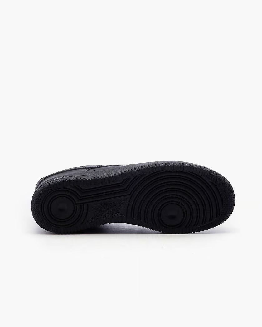 Nike AIR FORCE 1 '07 scarpe in pelle total black uomo nero CW2288-001