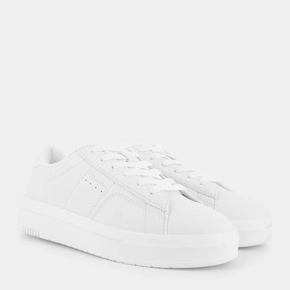 CHAMPION TL23 EVOLVE LOW CUT SHOE TRIPLE WHT S11782-WW001