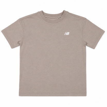 New Balance Jersey Small Logo Tee LAKB0001-SOT | T-Shirt Bambino/a | Stoneware