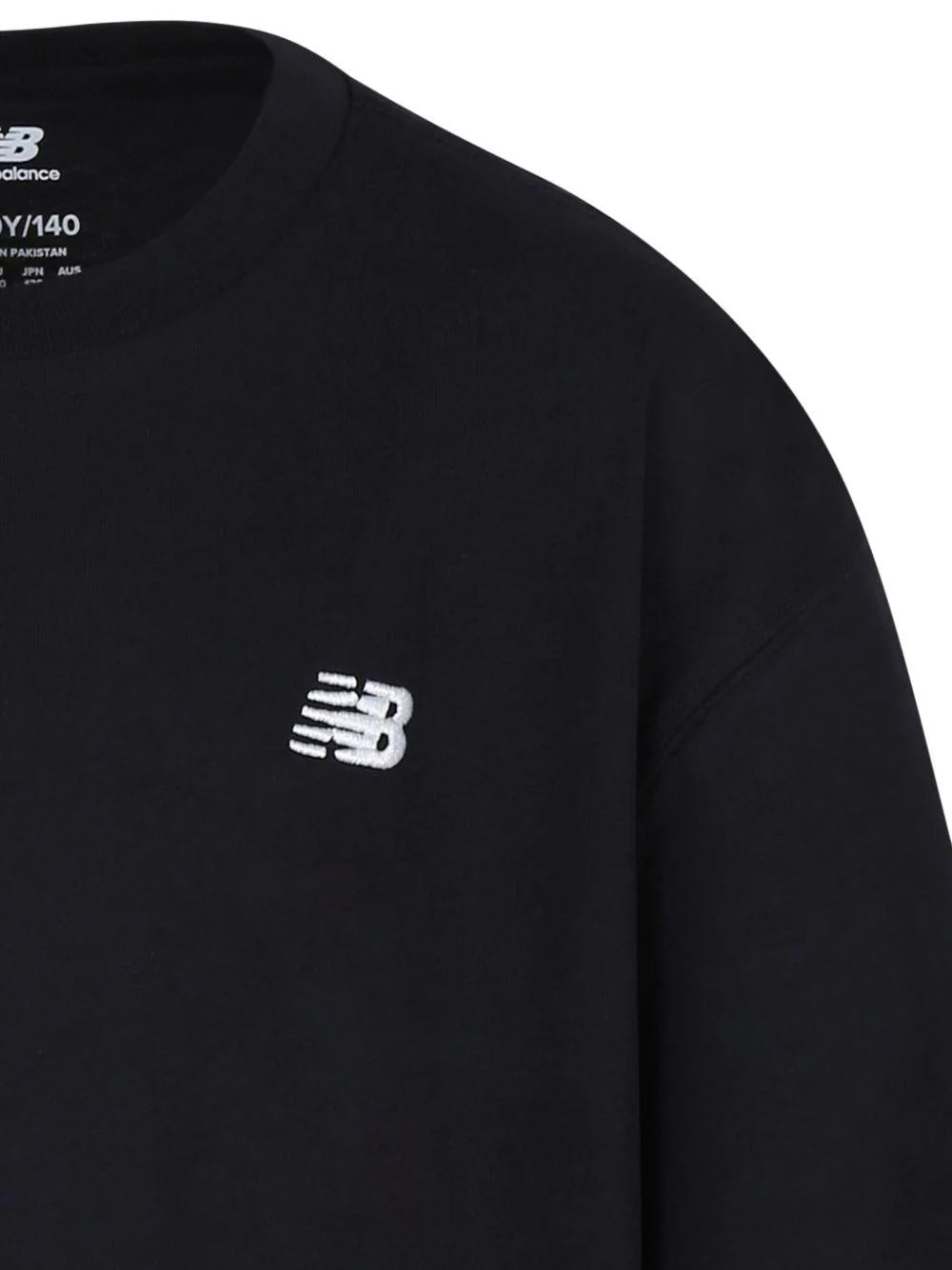 New Balance Jersey Small Logo Tee LAKB0001-BK | Unisex Bambino | Nero