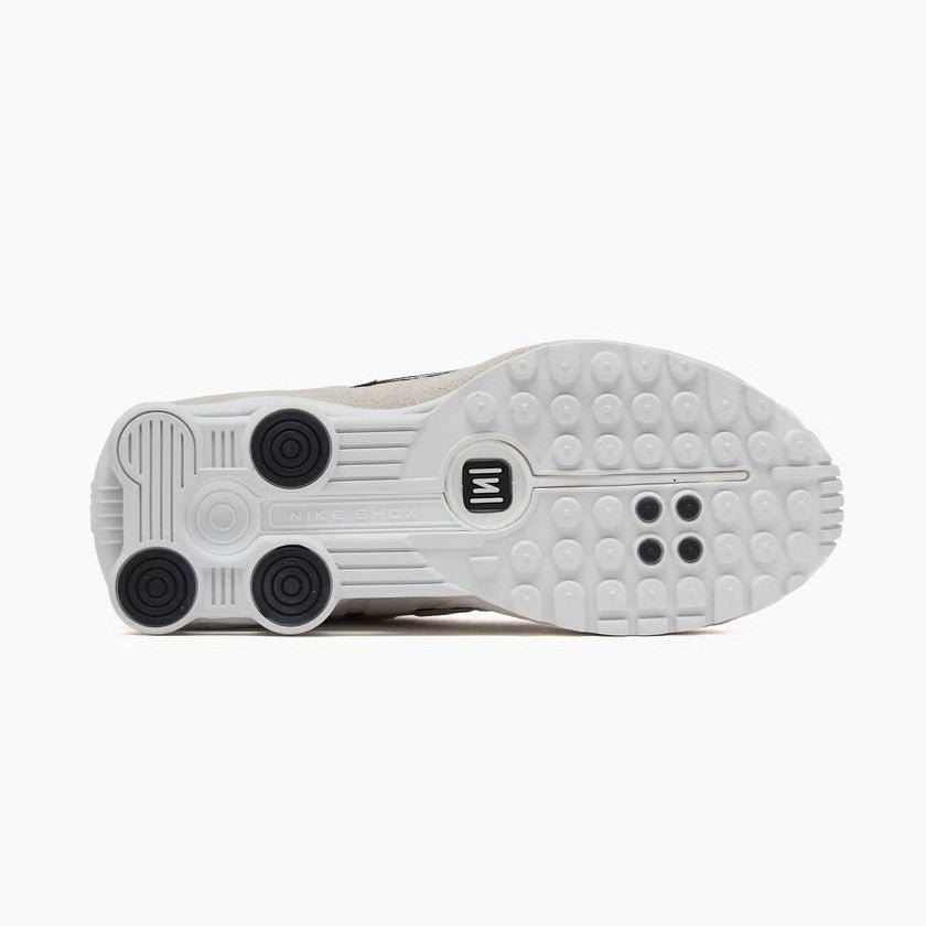 NIKE Shox R4 HQ7739-100