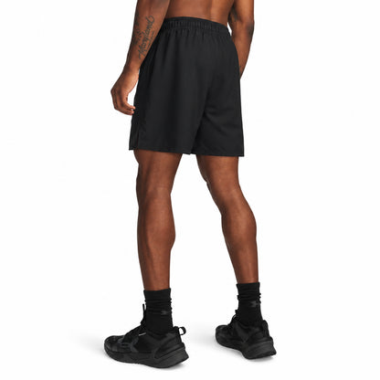 Under Armour UA Tech Woven Wordmark Short Da uomo 1383356-013 – Nero, pantaloncini sportivi in tessuto woven per allenamento e tempo libero quotidiano