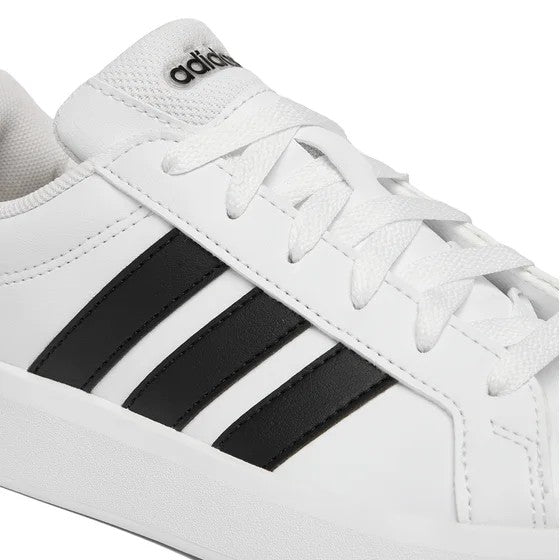 Adidas Grand Court 3.0 Junior JP9365 – Bianco/Nero, scarpe unisex bambino in ecopelle, scarpe bimbo per tempo libero da abbinare a jeans e tute casual