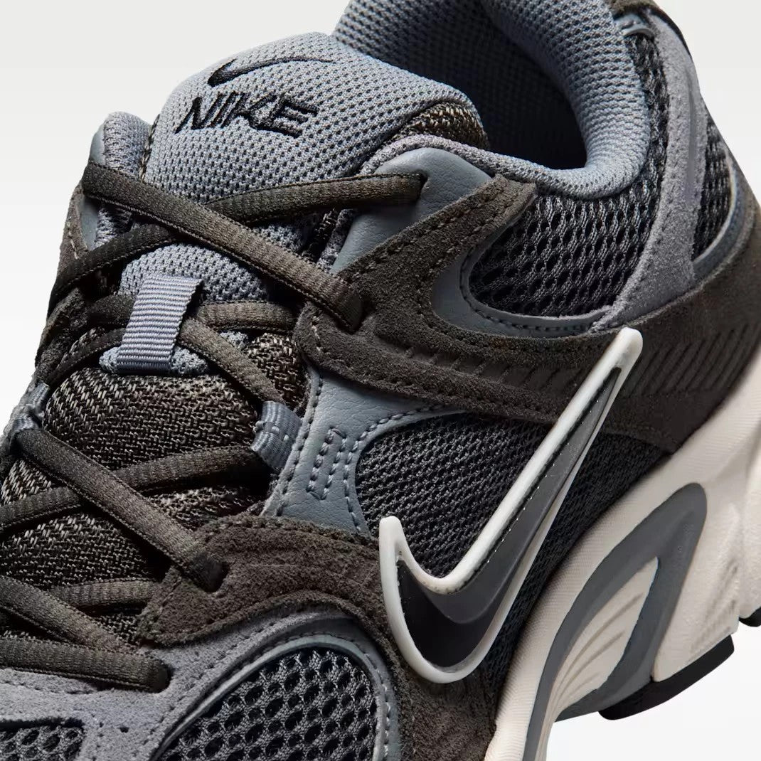 Nike V5 RNR Suede 2 IX0702-002 – Grigio