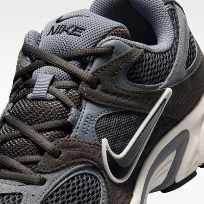 Nike V5 RNR Suede 2 IX0702-002 – Grigio