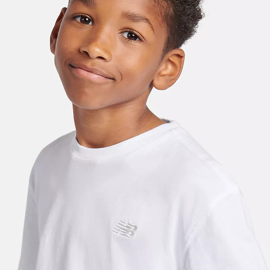 New Balance Jersey Small Logo Tee LAKB0001-BWE | Bambino | Bianco