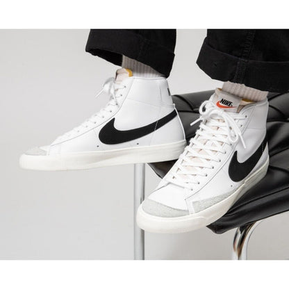 Nike Blazer Mid '77 Vintage WHITE/BLACK BQ6806-100