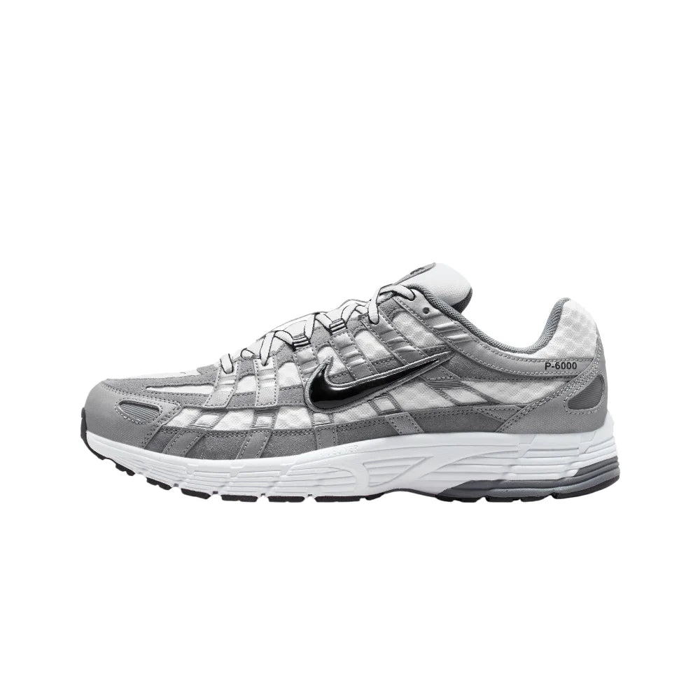 Nike P-6000 AS IR2004-100 | Scarpa Unisex Grigia | Stile Retrò con Nabuk