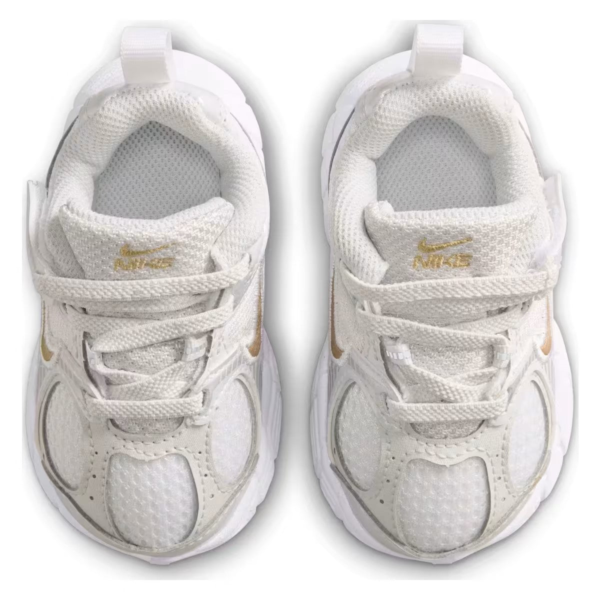 NIKE V5 RUNNER WHITE/METALLIC GOLD-METALLIC SILVER HQ6413-104