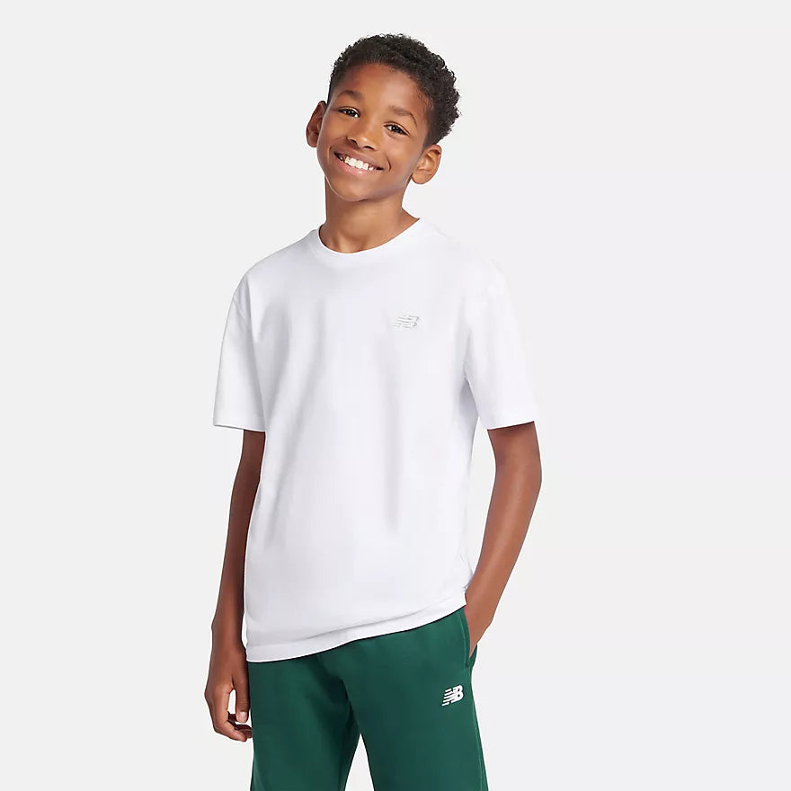 New Balance Jersey Small Logo Tee LAKB0001-BWE | Bambino | Bianco