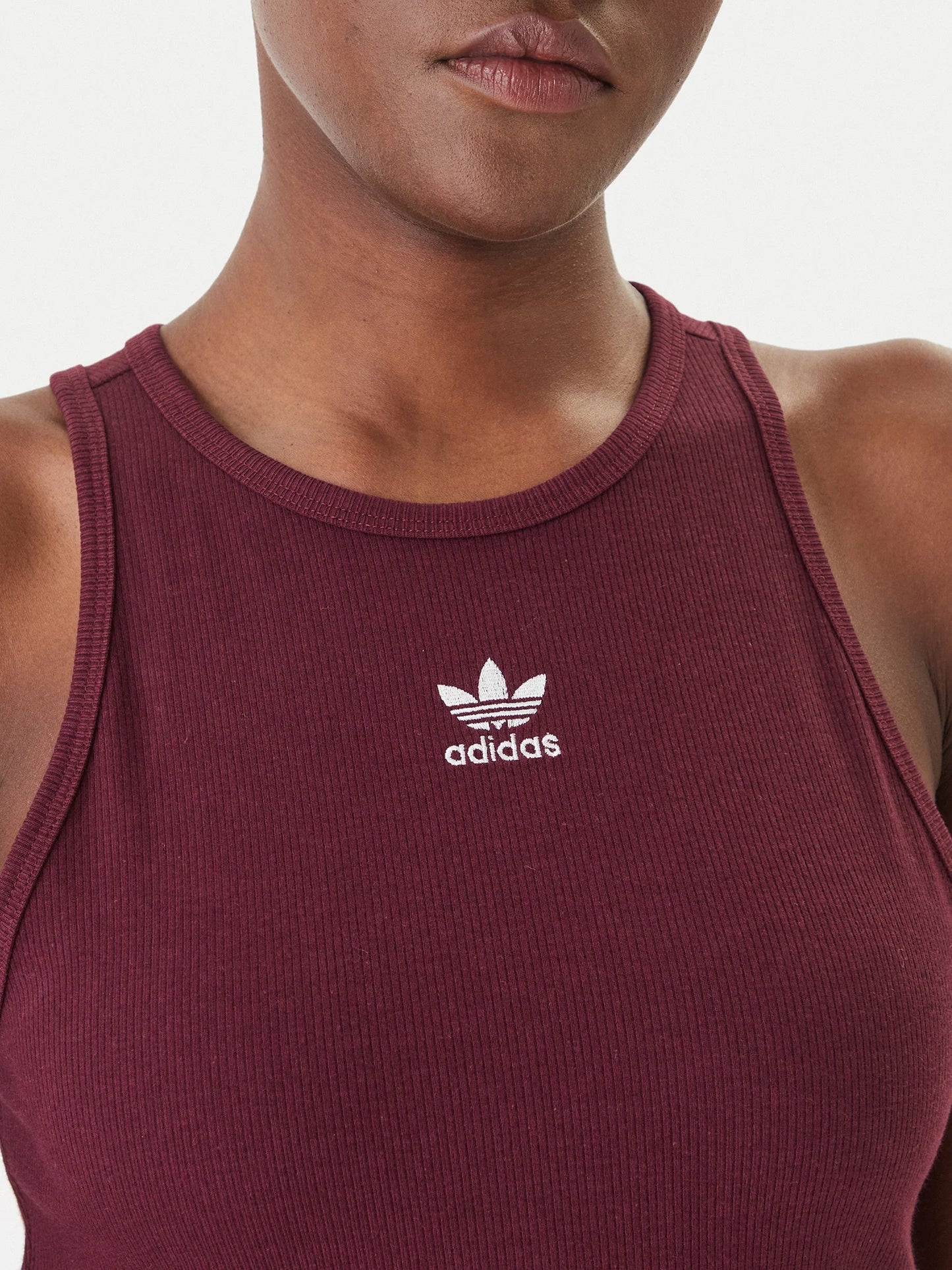 ADIDAS AOR ESS RIB TANK MAROON KD3824