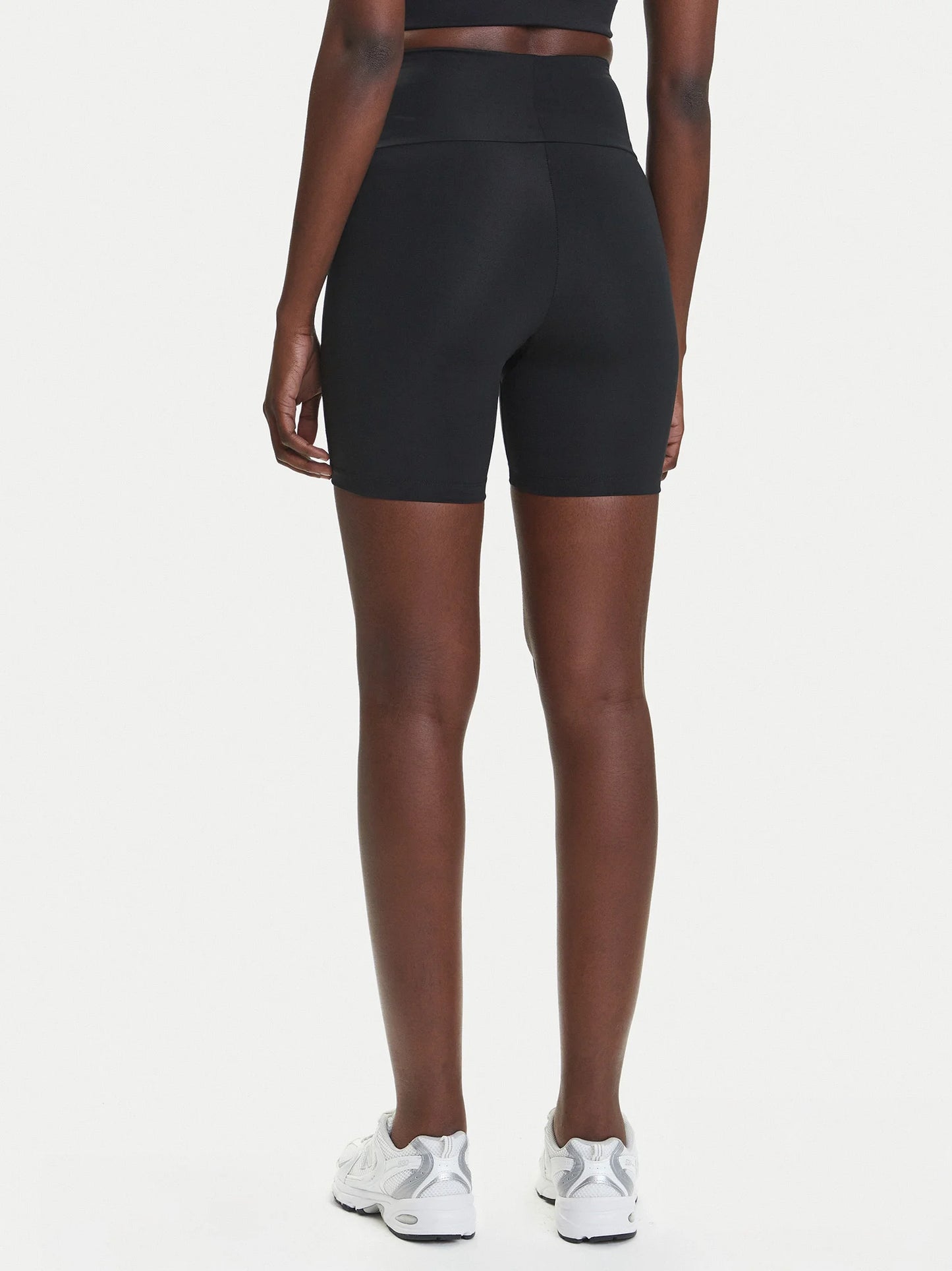 ADIDAS AOR ESS SHORTS BLACK JY0079