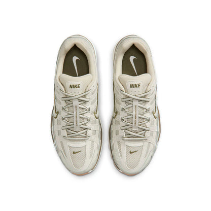 NIKE W NIKE P-6000 LT BONE/SAIL-PHANTOM-MED OLIVE-GUM YELLOW BV1021-016
