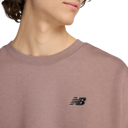 NEW BALANCE LINEAR GRAPHIC FLEECE CREW - EARTH SHADOW MT53529EAS