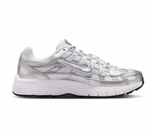 NIKE P-6000 WHITE/METALLIC SILVER-BLUE TINT-BLACK HV5064-101