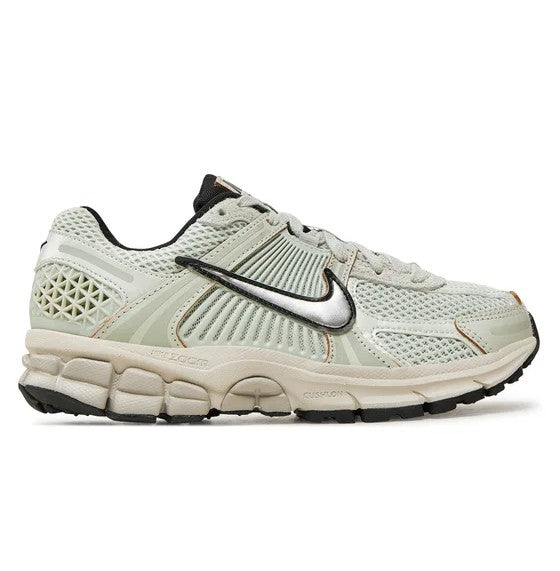NIKE Zoom Vomero 5 FN6742-001
