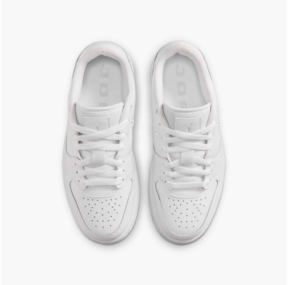 Jordan JORDAN COURT CONNECT LOW GS WHITE/PURE PLATINUM IQ6016-100