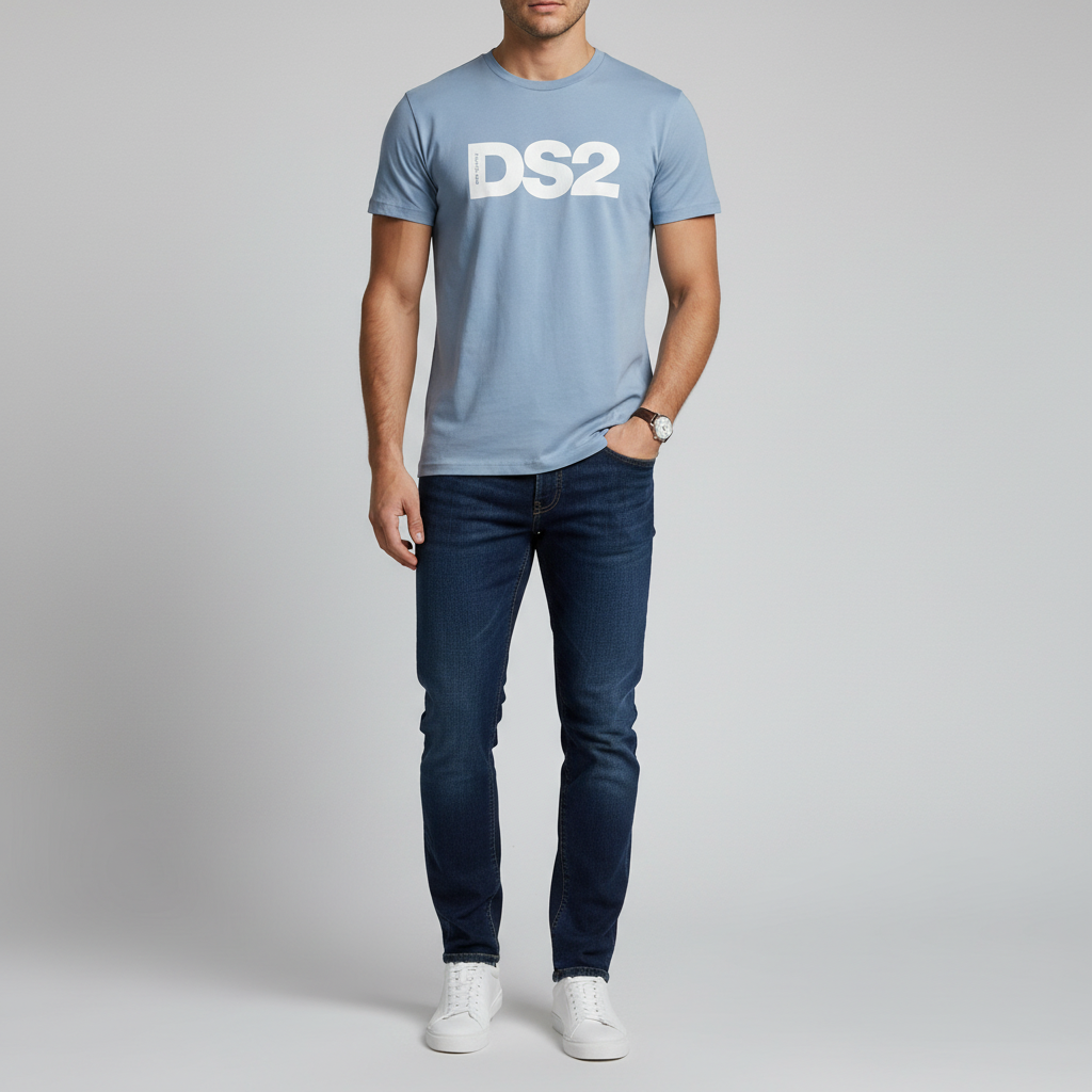 Uomo che indossa la DS2 T-Shirt SS26272 manica corta colore Celeste