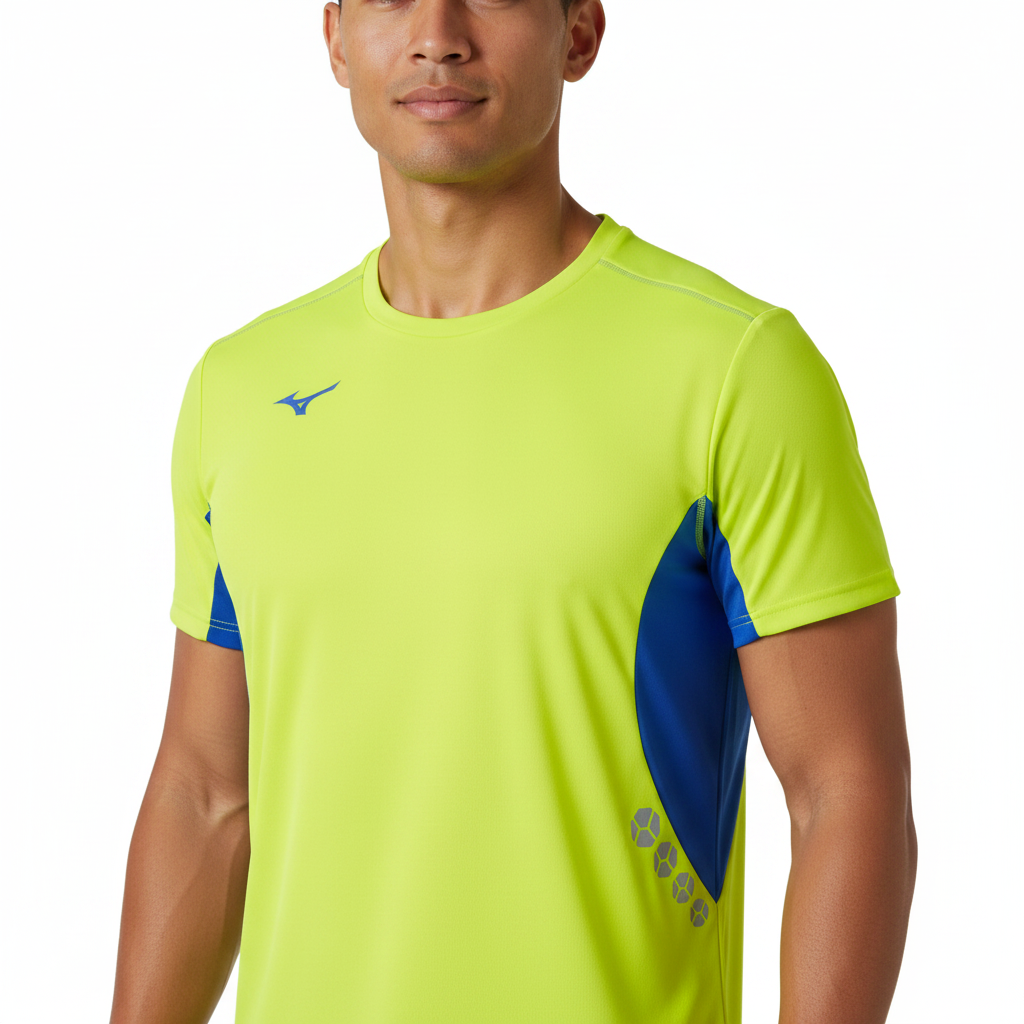 Mizuno Team Premium JPN Tee t-shirt giallo fluo blu royal indossata da atleta adulto mezzo busto