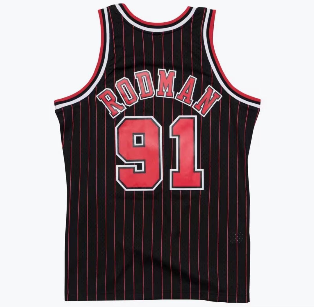 Mitchell & Ness NBA SWINGMAN ALTERNATE JERSEY BULLS 1995 DENNIS RODMAN SMJYGS18150-CBUBLCK95DRD