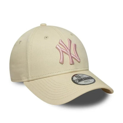 NEW ERA 9FORTY New York Yankees MLB League Essential crema 60759060