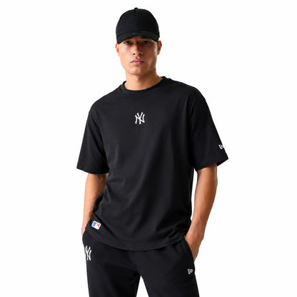 New Era New York Yankees MLB Essential T-Shirt Oversize Uomo Maglietta Manica Corta in Cotone Nero Black S-XL 60675746