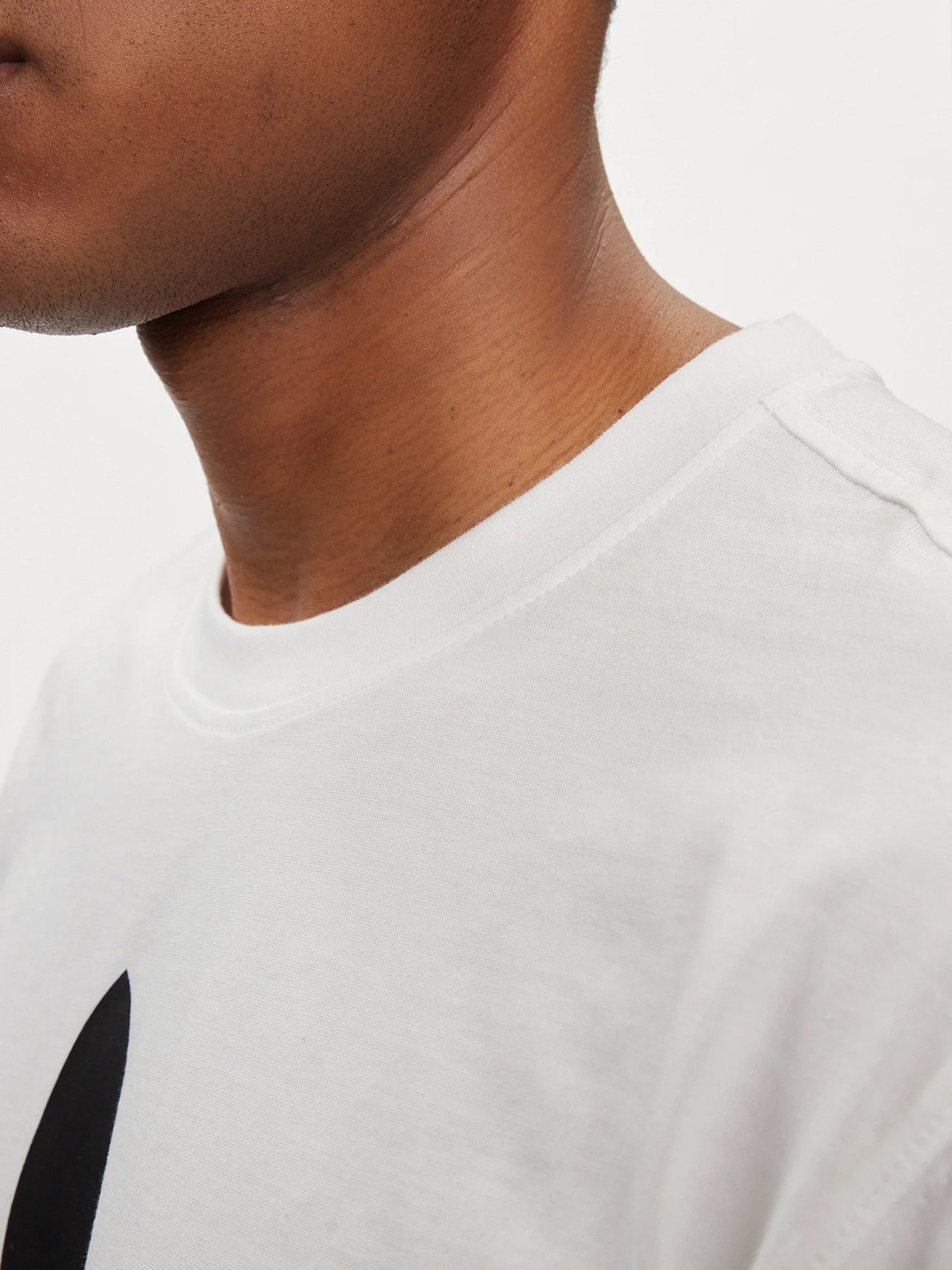 ADIDAS AOR TREFOIL T-SHIRT WHITE IV5353