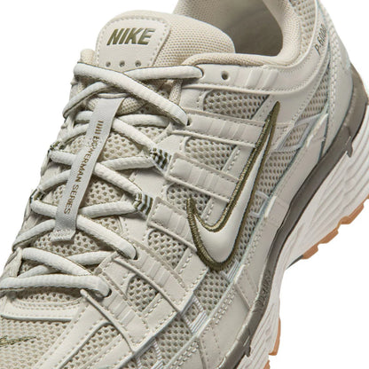 NIKE W NIKE P-6000 LT BONE/SAIL-PHANTOM-MED OLIVE-GUM YELLOW BV1021-016