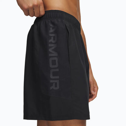 Under Armour UA Tech Utility Shorts 6013799-001 – Pantaloncini sportivi uomo neri in tessuto tecnico traspirante per palestra, training e tempo libero