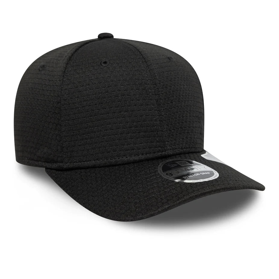 New Era 9SEVENTY Stretch Snap New York Yankees MLB Flawless Mesh Cappellino da Baseball Trucker Unisex Nero Black Taglia Unica 60771721
