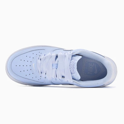 Nike Air Force 1 Retro PRM SE – Sneakers donna celeste in ecopelle – IR0871-400
