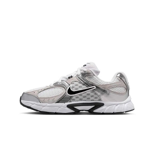NIKE V5 RNR (GS) WHITE/BLACK-VAST GREY-COLLEGE GREY sneakers HQ6411-100